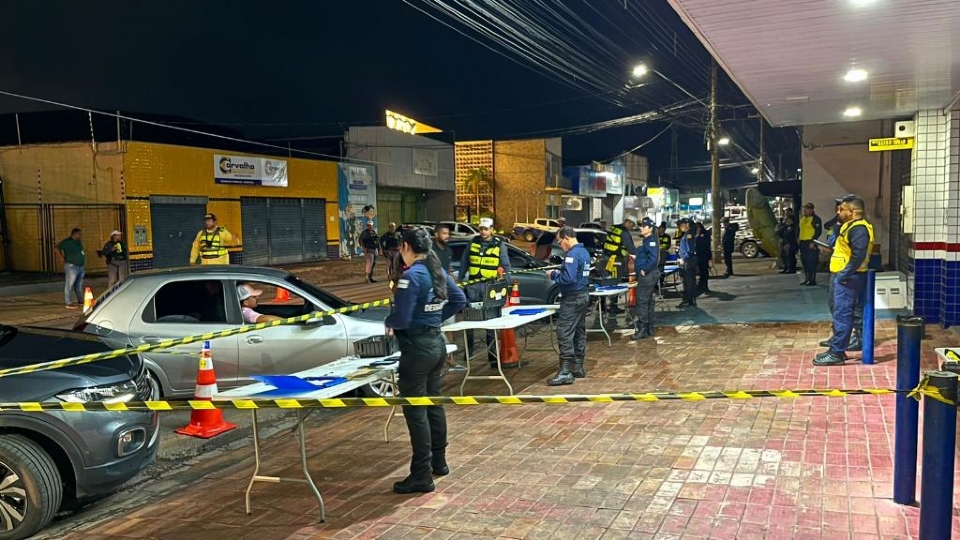 Lei Seca: 17 motoristas so presos por embriaguez ao volante durante duas bltiz em Cuiab