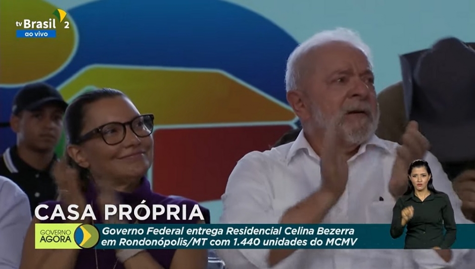 Em Rondonpolis, Lula chora, planta Ip e  ovacionado por apoiadores; veja fotos e vdeos