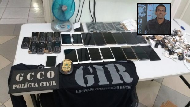 Agente  flagrado ao entrar na PCE com 30 celulares; cada aparelho seria vendido a R$ 300