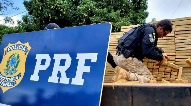 ​PRF apreende mais de 300 kg de drogas e anabolizantes em operao em Mato Grosso