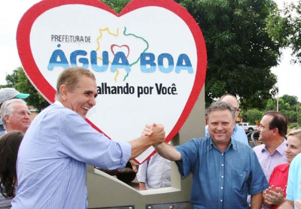 Maurio alerta que s sai candidato se for a governador, cobra prioridade no PR e ironiza Cidinho