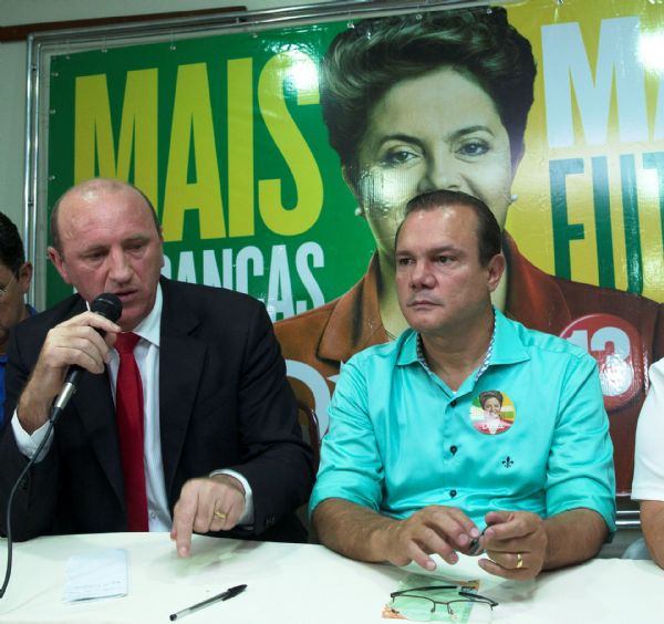 Neri Geller, ao lado de Wellington Fagundes:   Prefeitos   pedem voto pra Dilma por reconhecerem apoio dado aos municpios