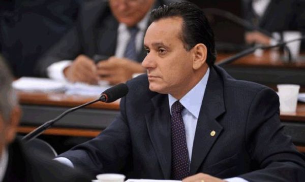 PSDB no vai indicar nomes e exigir secretarias, diz Nilson Leito em reunio com Taques e deputado
