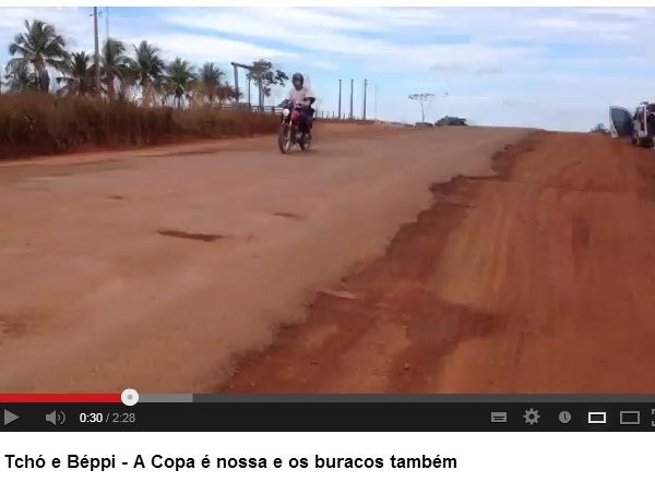 Humoristas satirizam buraqueira em rodovia de Mato Grosso; veja vdeo