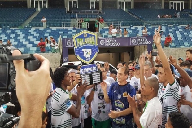 Maior campeonato de futebol amador do Centro Oeste paga  R$ 180 mil em prmios