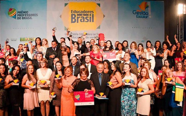 Educadora de Cuiab vence fase regional do 12 Prmio Professores do Brasil