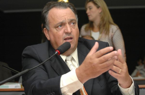 Ministro relator indica condenao de Pedro Henry por trs crimes