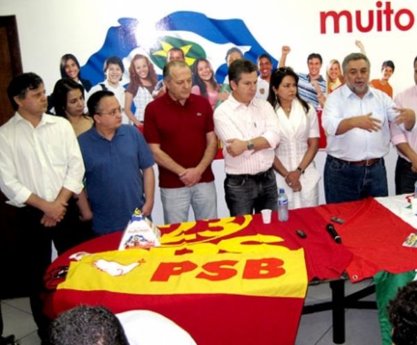 Depois da Copa, Pedro Taques vai potencializar discurso de oposio para impor diferena de candidato governista