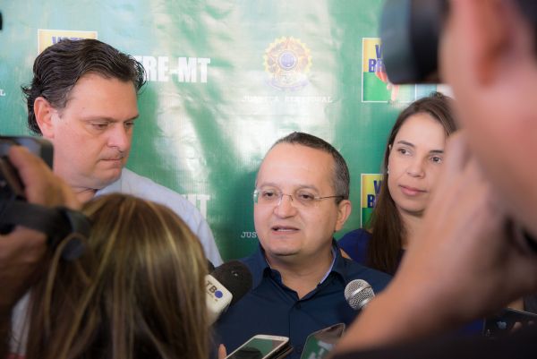 Taques afirma que vai concluir VLT de Cuiab, mas se encontrar superfaturamento no joga 