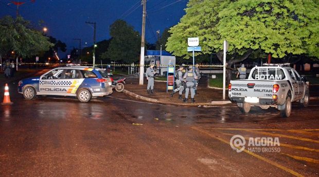 Bando armado ataca e explode caixa eletrnico em cidade de Mato Grosso