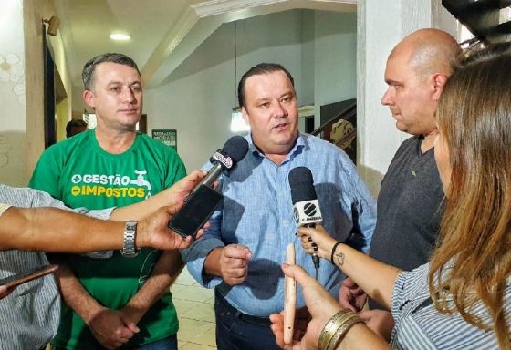 Em busca de apoio, Reinaldo Moraes se rene com pastores e Bolsonaro em Braslia