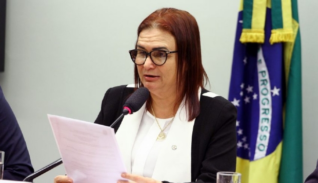 Deputada pede investigao sobre vazamento de conversas e diz que mscara de Moro caiu