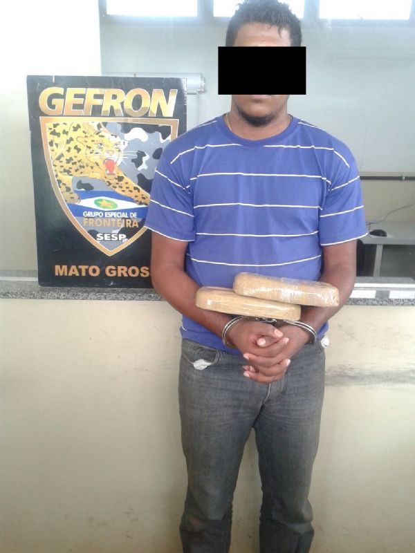 Gefron prende em flagrante homem que trazia drogas da Bolvia