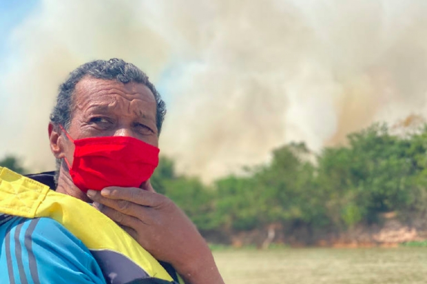Cercado por incndio, pantaneiro sai de casa pela primeira vez em 79 anos