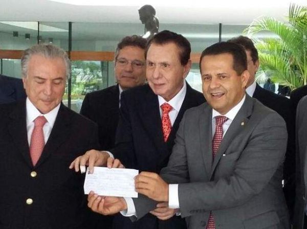 Bezerra vota para salvar Eduardo Cunha e Valtenir para que processo de cassao prossiga