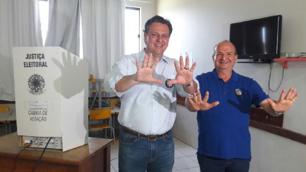 Confiante na vitria de Binotti, Fvaro vota em Lucas e destaca campanha limpa