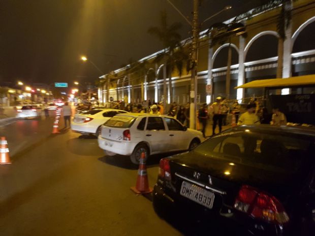Blitz da Lei Seca na sada do Villa Mix tem seis motoristas presos e 20 CNHs recolhidas