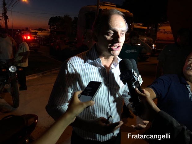 Wilson Santos tenta intermediar encontro entre Taques e caminhoneiros grevistas
