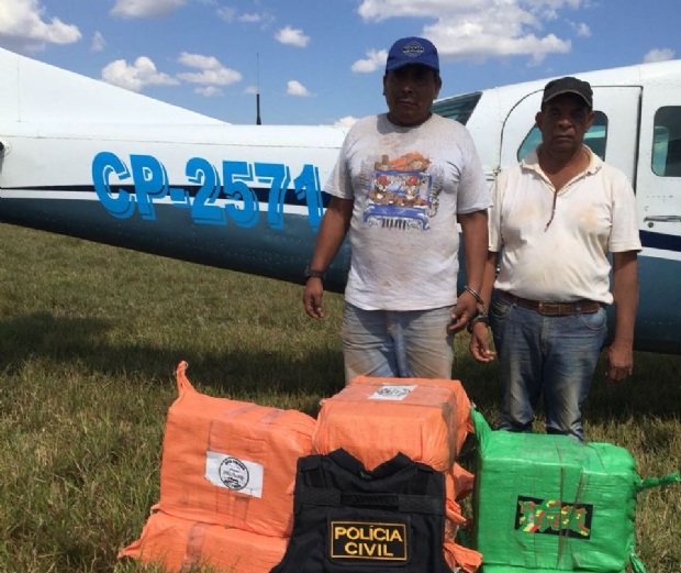 Aeronave faz pouso forado e polcia apreende 340 quilos de cocana avaliada em R$ 5 milhes