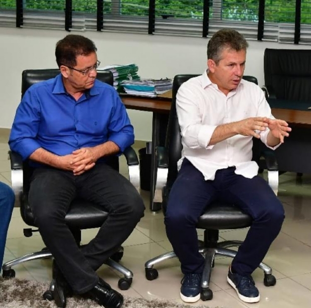 Foto da reunio com os deputados publicada por Mauro Mendes no Instagram