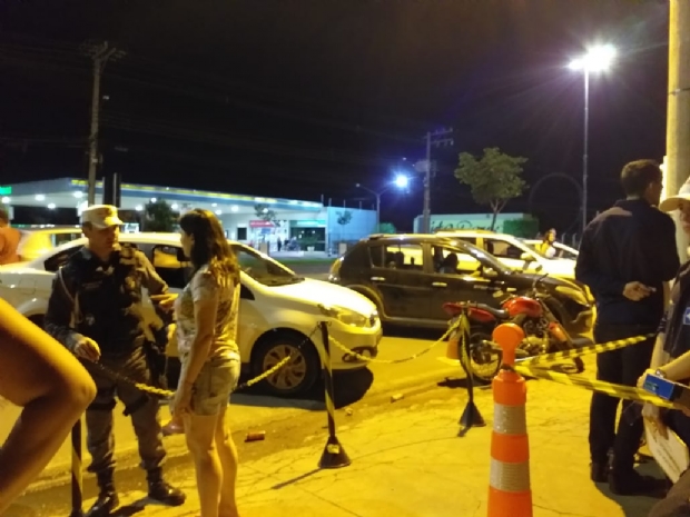 Blitz prende cinco motoristas alcoolizados e multa 40 na Avenida Miguel Sutil