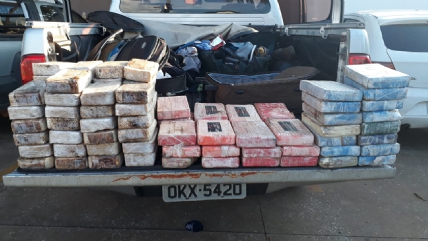 PF de Mato Grosso prende quatro e apreende 100 quilos de drogas que iriam para GO