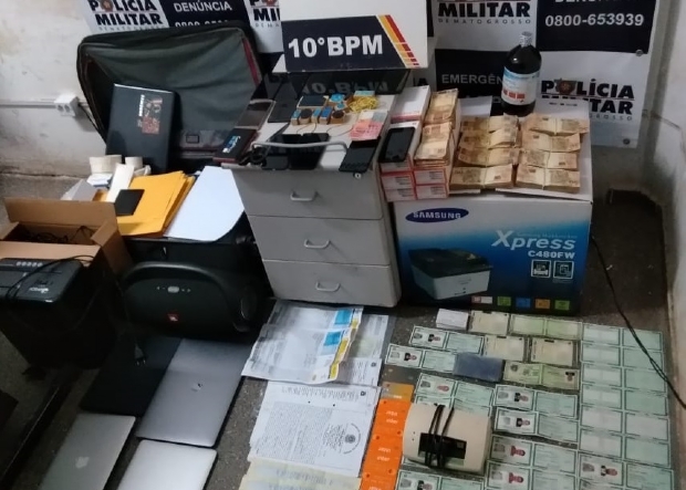 Irmo de deputado  assaltado em Cuiab e PM prende trs com R$ 53 mil em central de falsificao de documentos
