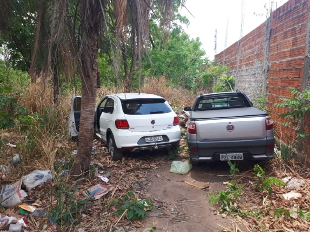 Polcia recupera seis dos 16 carros roubados em revenda; prejuzo estimado em R$ 300 mil