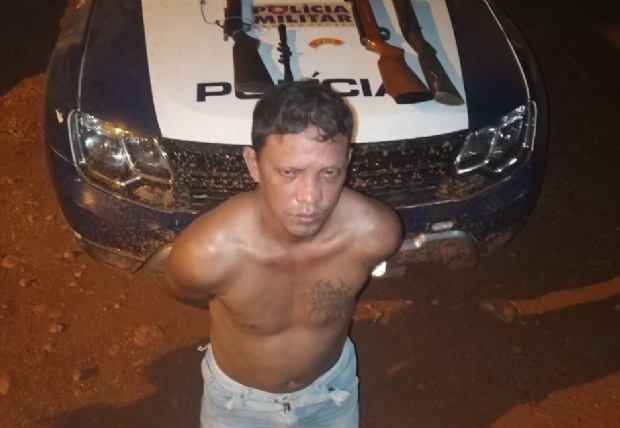Homem  preso em telhado aps matar idoso para roubar R$ 1 mil pago por pasto arrendado