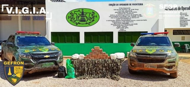 Policiais trocam tiros com suspeito e apreendem 32 kg de cocana na fronteira