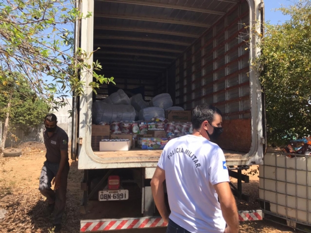 PM entrega 250 cestas bsicas para indgenas do Xingu
