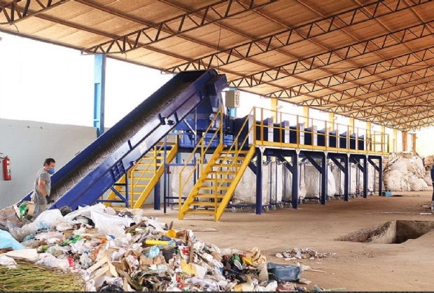 Com sistema 100% mecanizado, Lucas do Rio Verde  referncia em coleta de lixo de resduos slidos