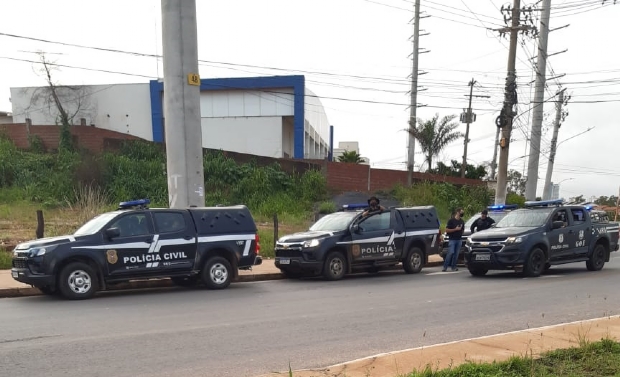 Polcia Civil cumpre 20 mandados contra membros de faco criminosa que roubaram R$ 1 milho
