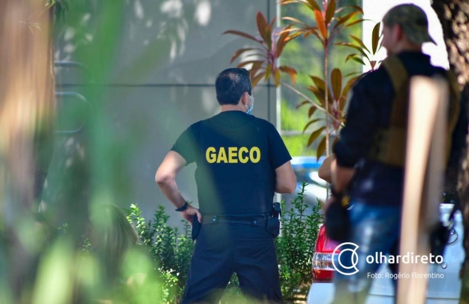 Prefeitura e secretaria de Esportes so alvos de operao do Gaeco em suposta denncia contra prefeito