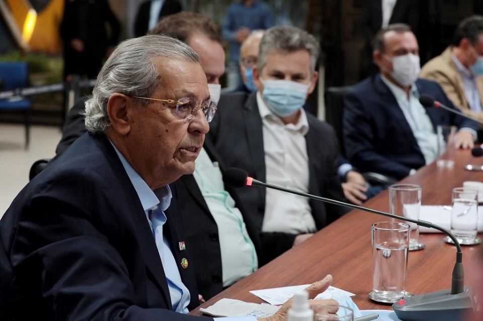 Mauro e membros da bancada buscam Casa Civil aps rumores de que ministro estaria tentando impedir ferrovia estadual