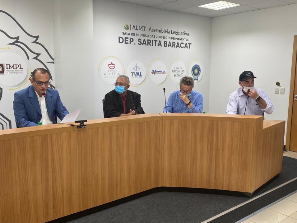 Conselheiros da Aprosoja desconversam sobre investimento em atos antidemocrticos e apontam irregularidades em 72% dos contratos