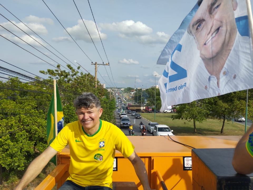 Carreata em Rondonpolis encerra ltimo ato de campanha pr-Bolsonaro em MT