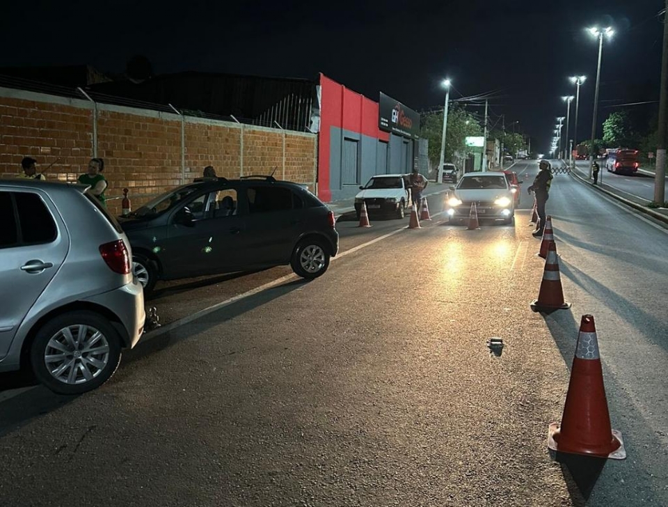 Sete motoristas so presos por embriaguez ao volante em Vrzea Grande