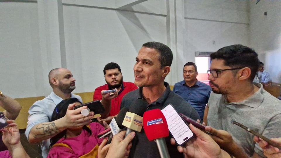 Deputado critica fuga em presdio de segurana mxima e cobra governo federal: 'se preocupou em desarmar a populao'