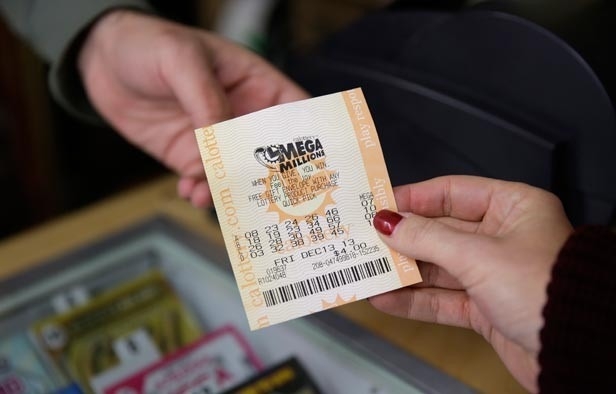Um brasileiro ganhar os R$ 3 bilhes da loteria americana nesta sexta-feira?
