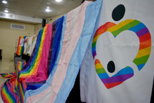 No Dia do Orgulho LGBT, Sesp alerta para 46 crimes de homofobia em MT s em 2019