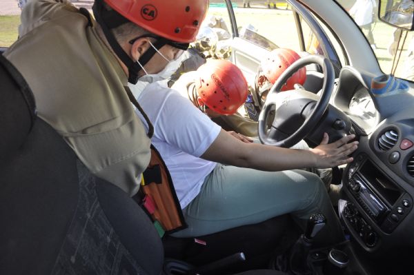 Carro capota em estrada de Baro de Melgao e motorista morre na hora