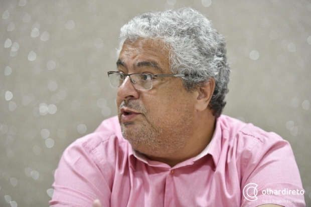 Enquanto Emanuel Pinheiro no confirma candidatura, cinco nomes brigam pela vice