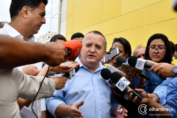 Pedro Taques trata como fuxico possvel candidatura de Fvaro