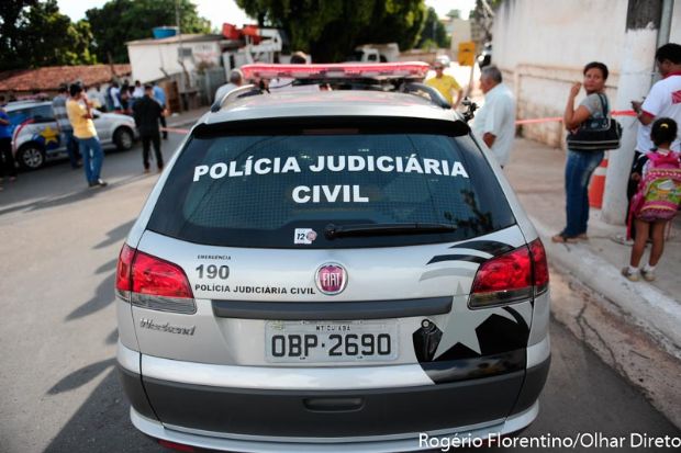 Polcia Civil prende cinco pessoas, autua menor e recupera caminhonete