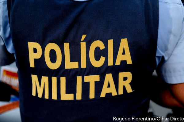 Polcia Militar troca tiros com criminosos e frustra assalto ao banco Bradesco