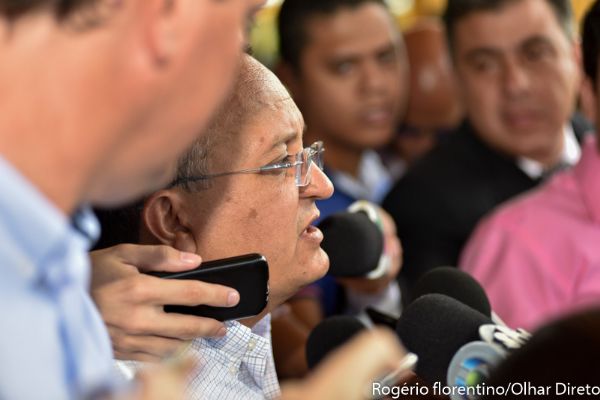 Taques assegura que fez a campanha mais limpa para o  governo de MT e probe militncia  de comemorar antes do ronco das urnas