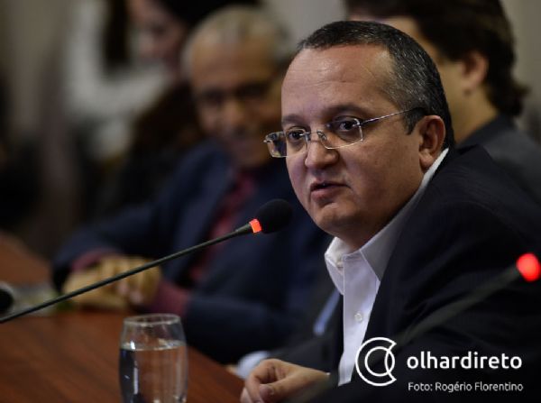 Pedro Taques alerta que parlamentares no podem apresentar projetos que gerem despesas ao Poder Executivo