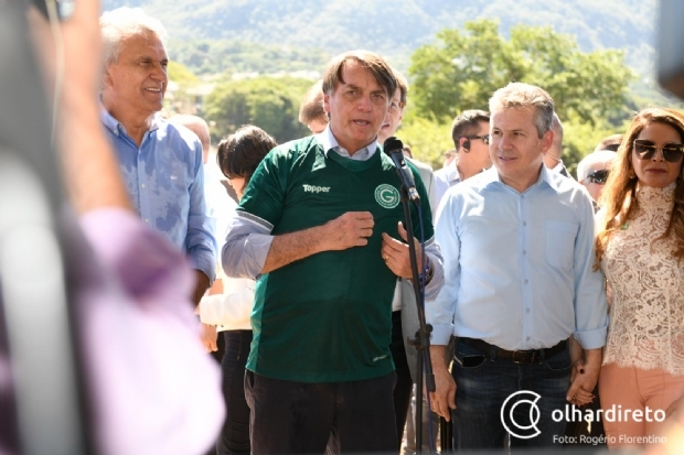Aps apelo de governadores, Bolsonaro promete cortar tributos se estados zerarem ICMS do combustvel