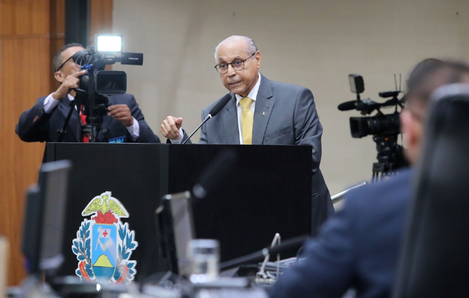 Jlio Campos defende bloqueio de R$ 256 milhes: 'no significa que no vai gastar'
